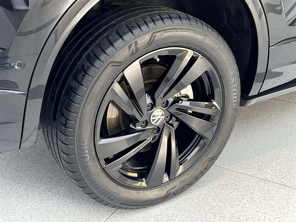 Volkswagen Touareg, 2024 37