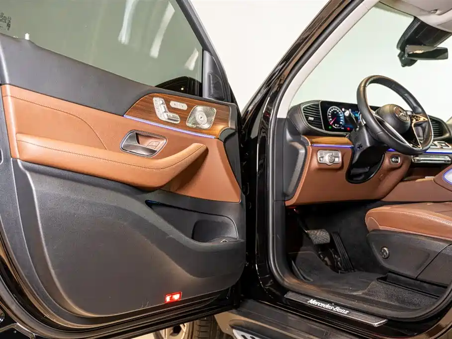 Mercedes-Benz GLE Mercedes-Benz GLE
