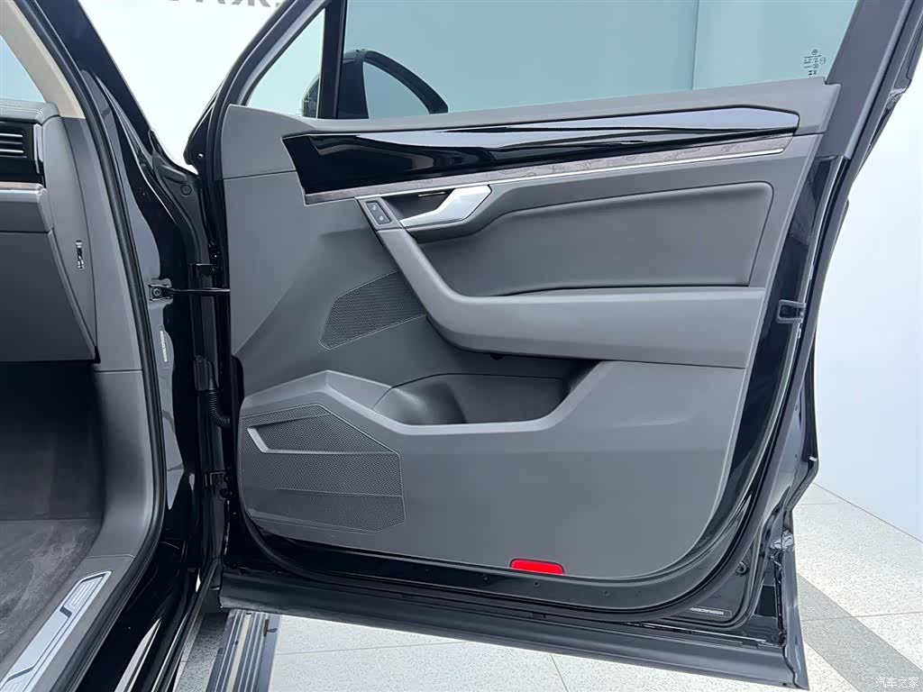 Volkswagen Touareg, 2024 18