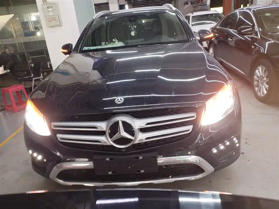 Mercedes-Benz GLC Mercedes-Benz GLC