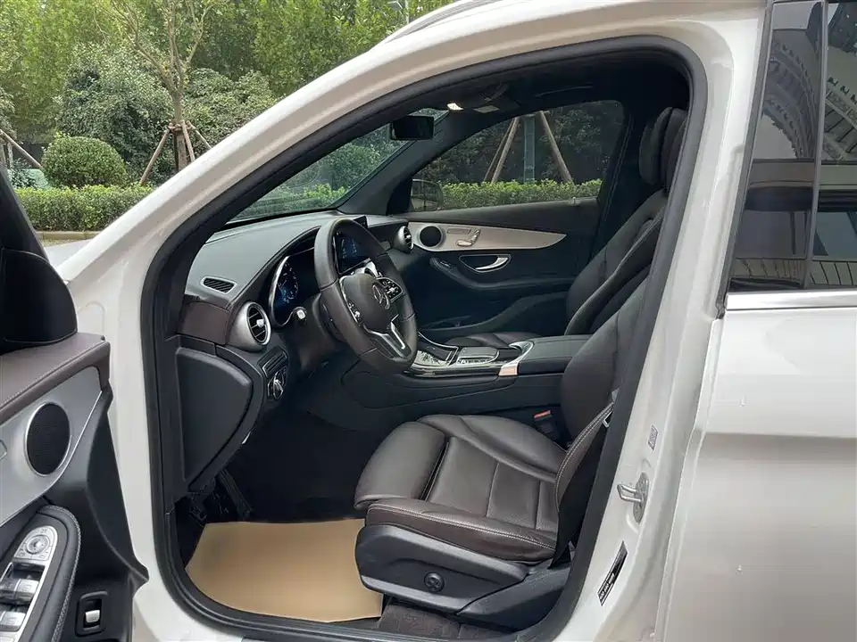 Mercedes-Benz GLC Mercedes-Benz GLC
