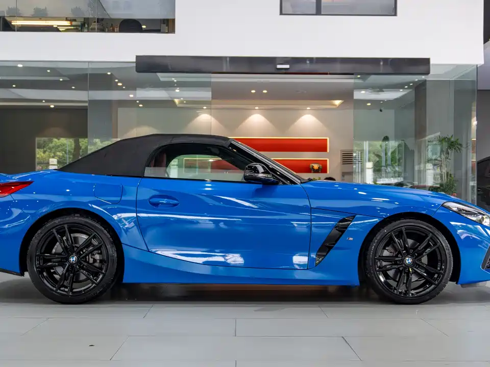 BMW Z4 BMW Z4