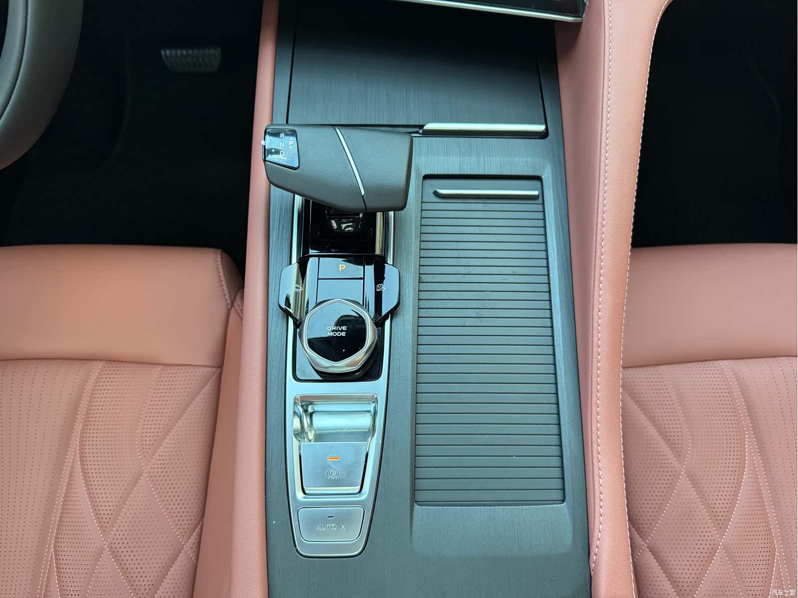 Changan CS75, 2025 15