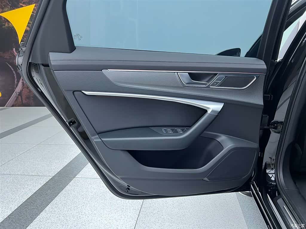 Audi A6L, 2022 9