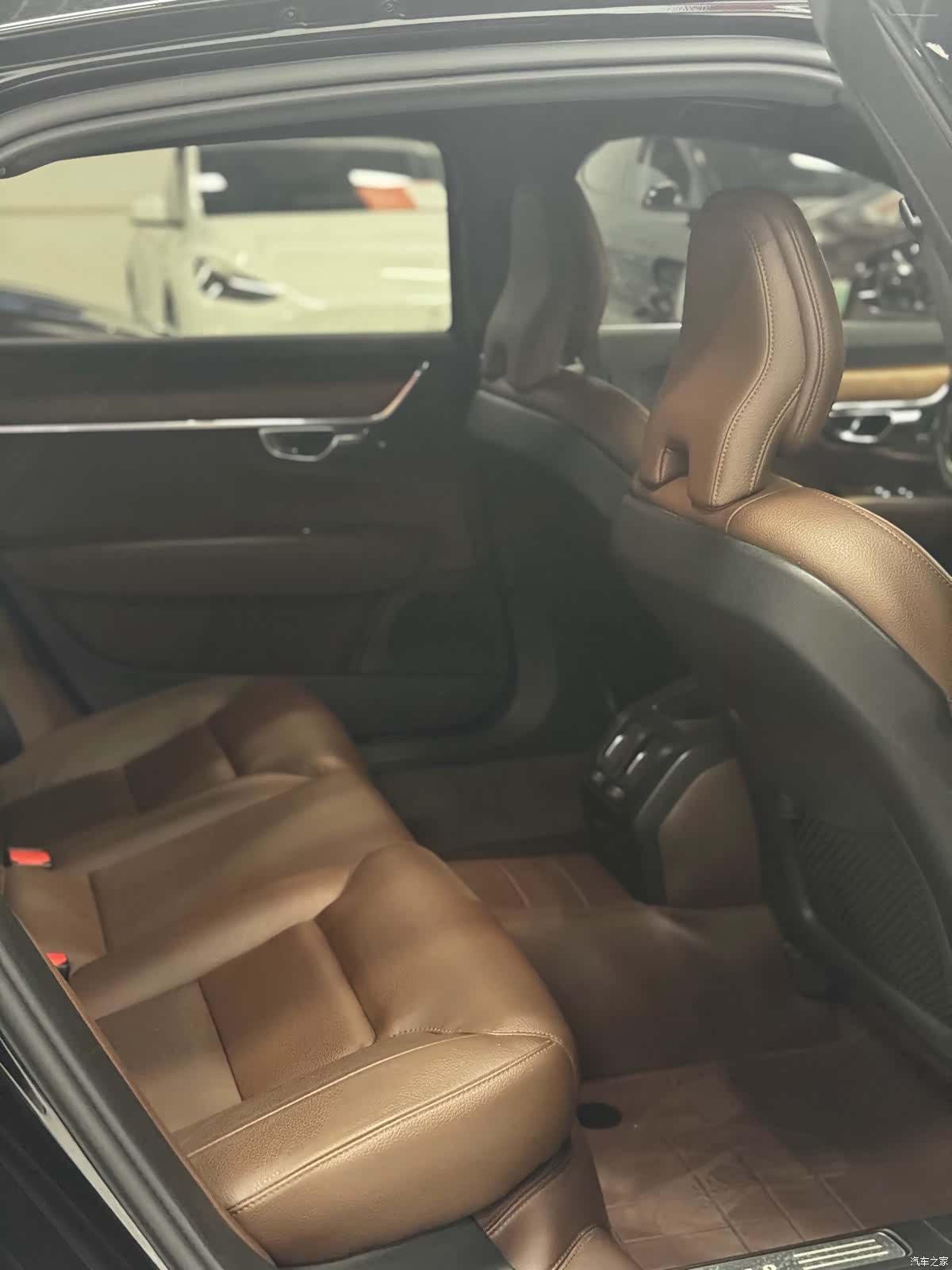 Volvo S90, 2022 11
