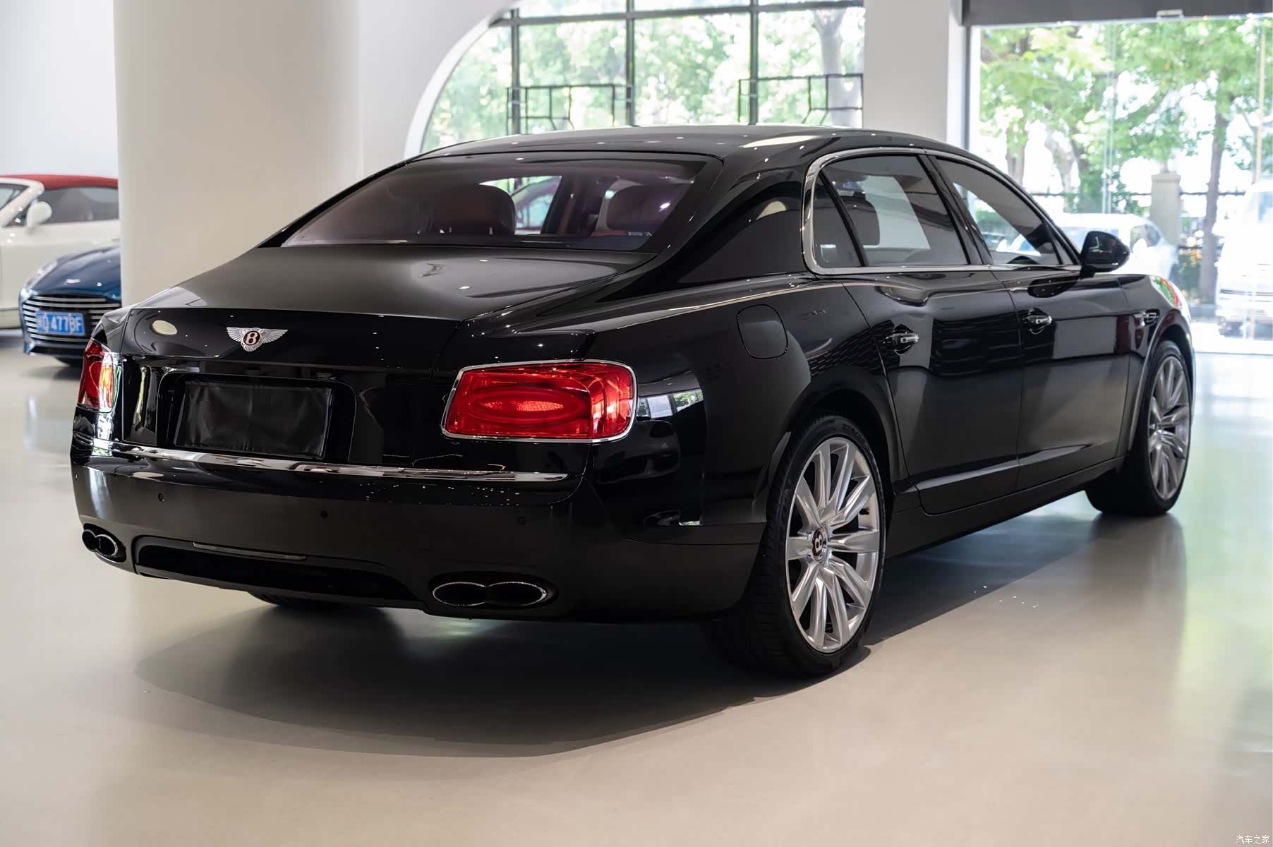 Bentley Flying Spur, 2018 6