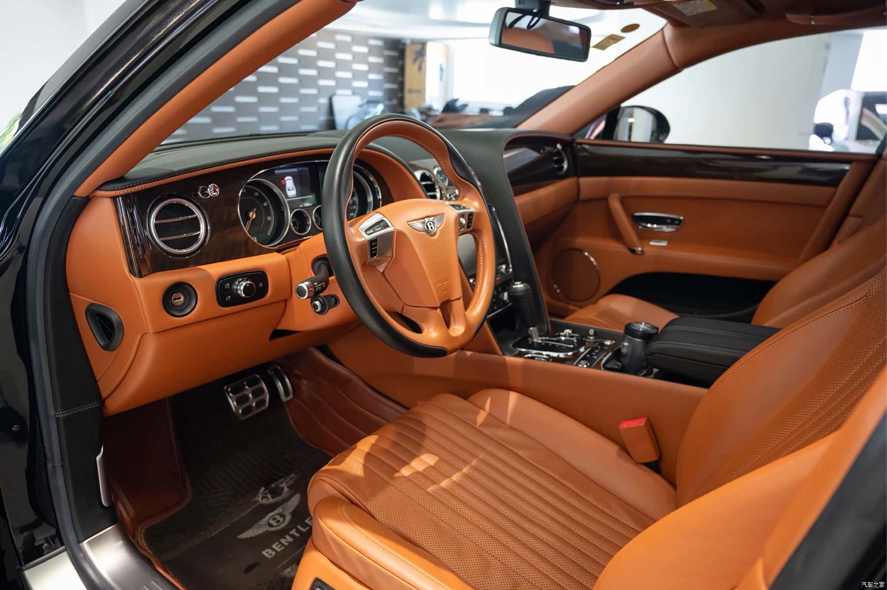 Bentley Flying Spur, 2018 12