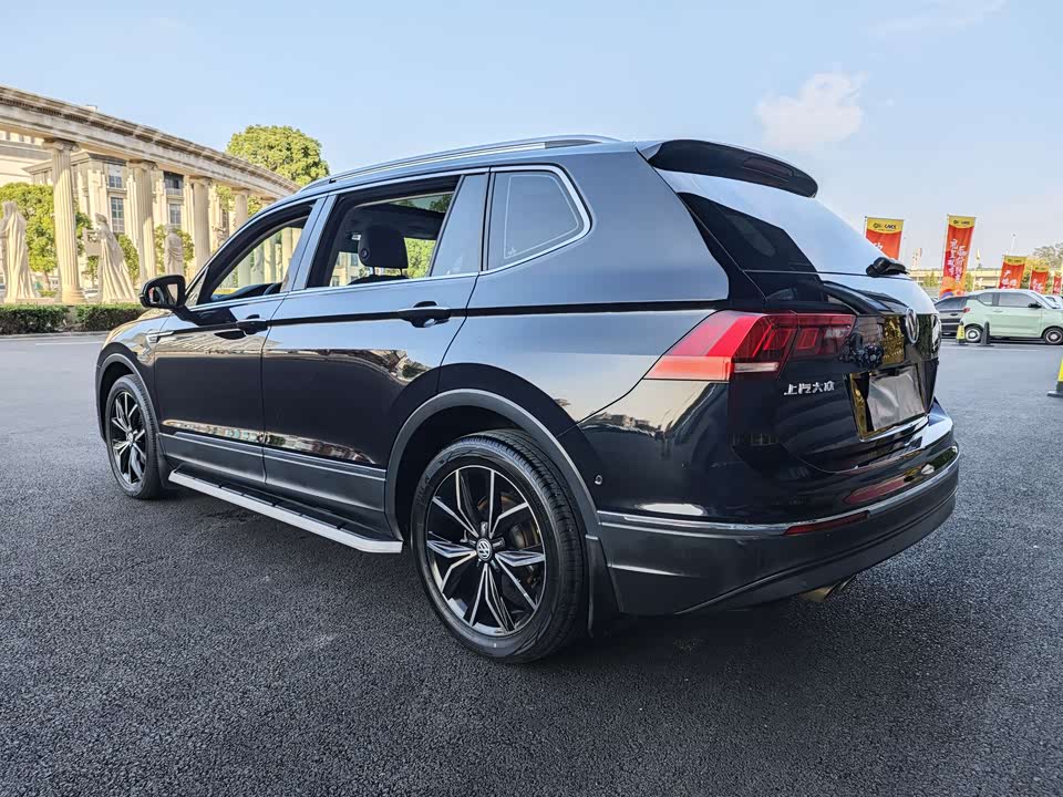 Volkswagen Tiguan L