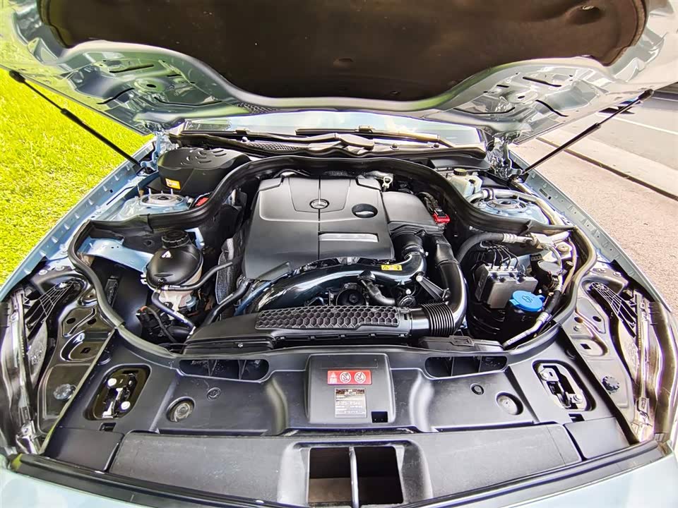 Mercedes-Benz CLS Mercedes-Benz CLS