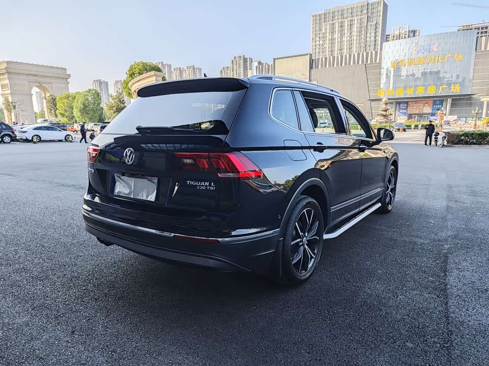 Volkswagen Tiguan L