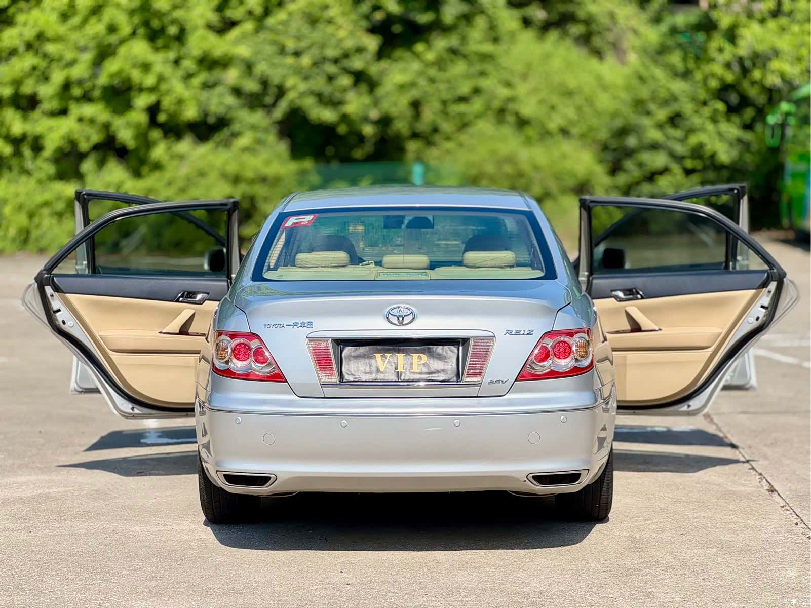 Toyota 2.5S, 2010 17