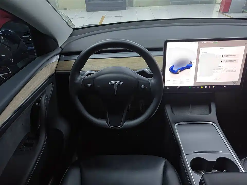 Tesla Model Y Tesla Model Y