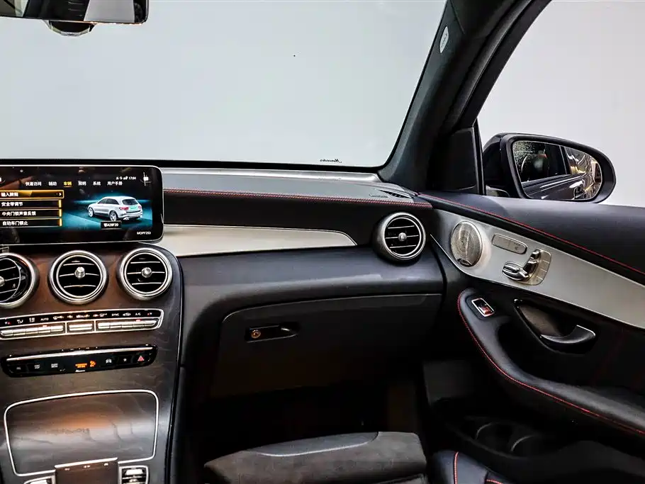 Mercedes-Benz GLC AMG