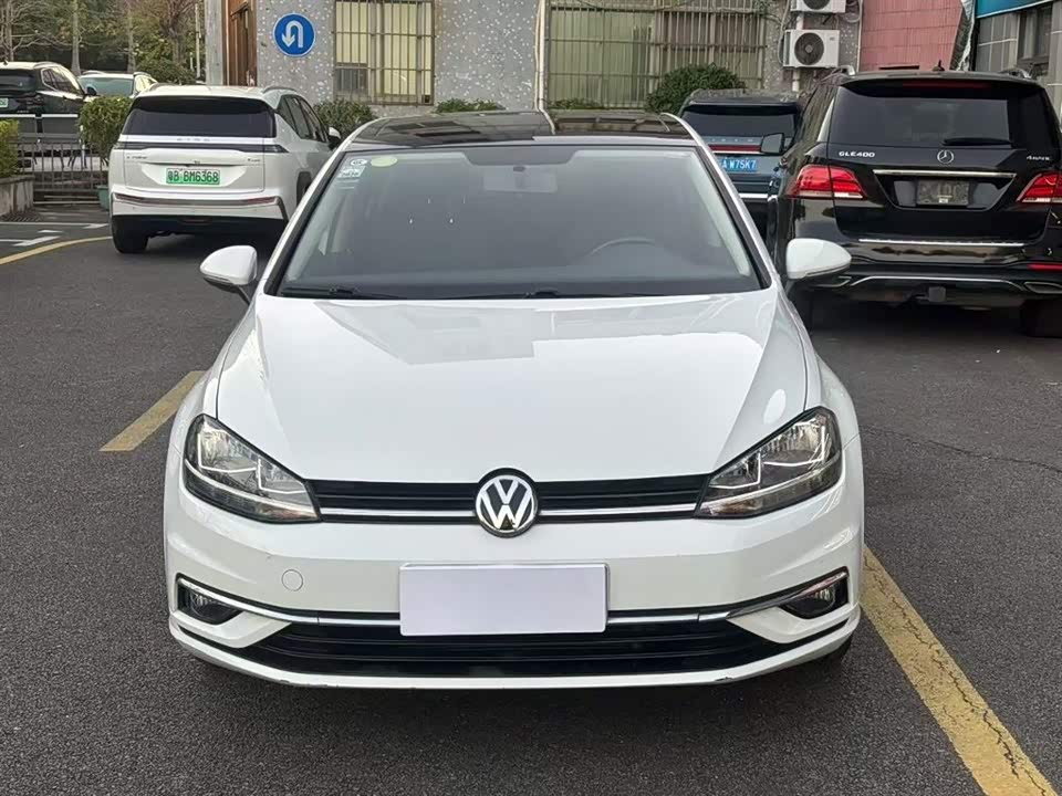 Volkswagen golf