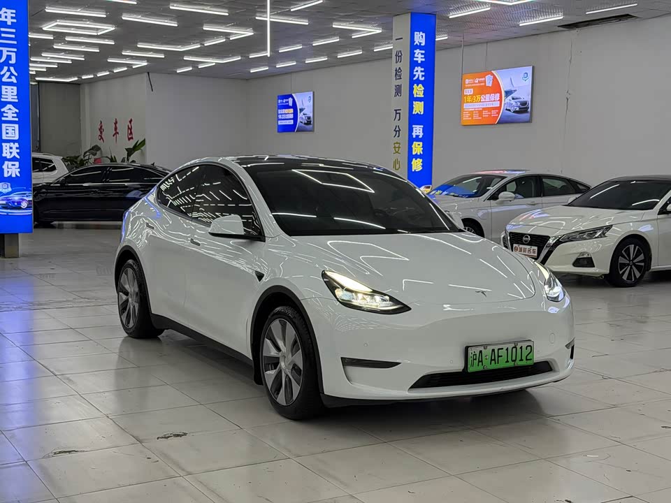 Tesla Model Y Tesla Model Y