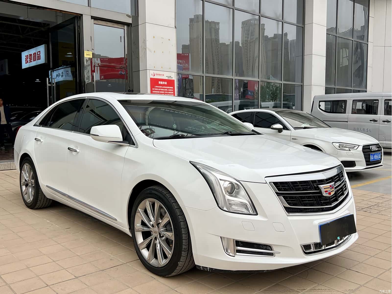 Cadillac XTS, 2015 3