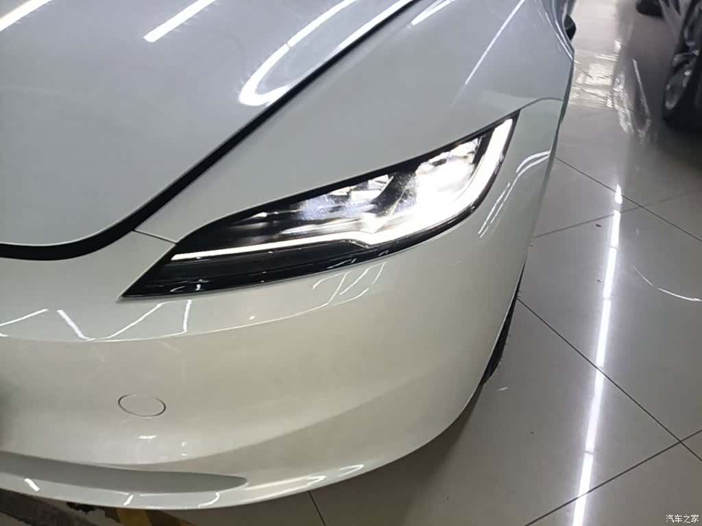 Tesla Model 3, 2024 24