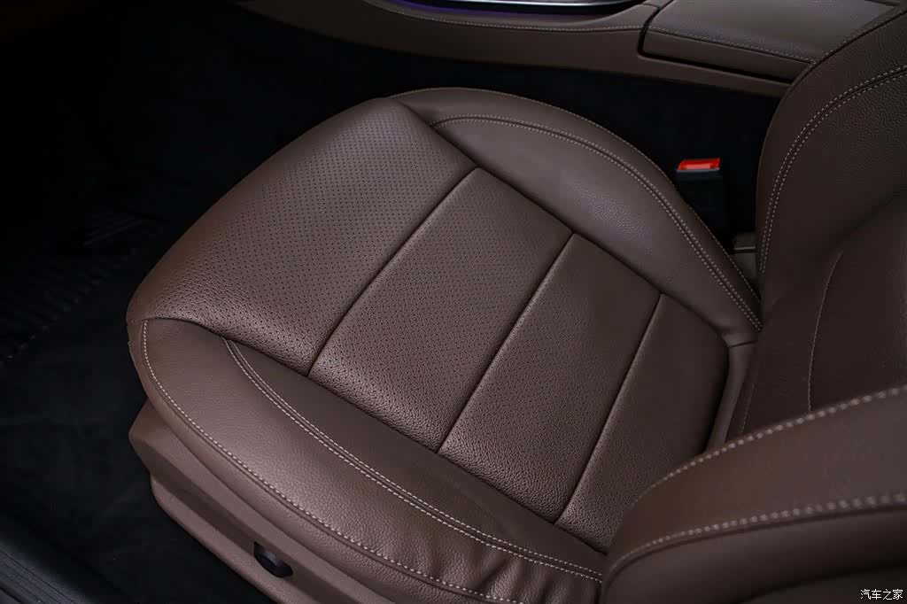 Mercedes-Benz E-Class, 2018 13