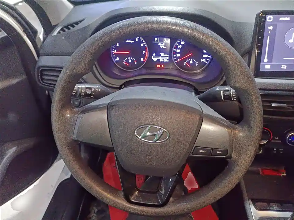 Hyundai Yuedong