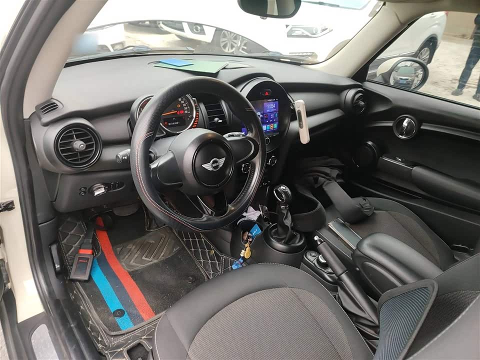 MINI MINI