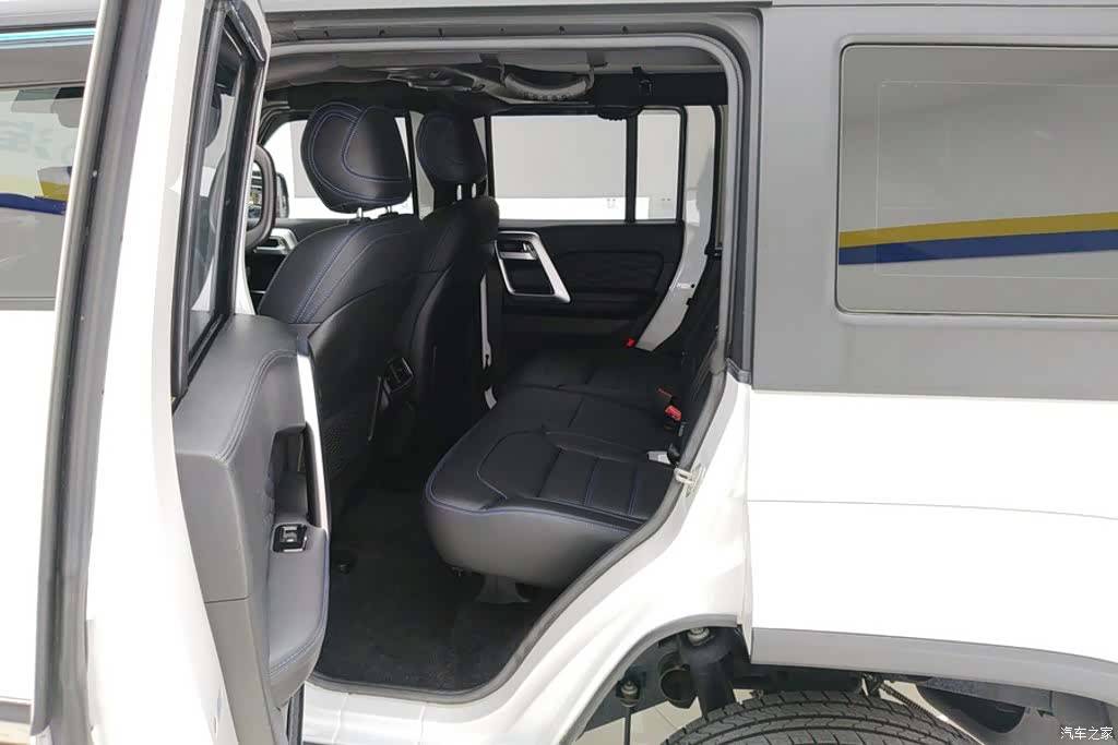 BAIC BJ40, 2021 11