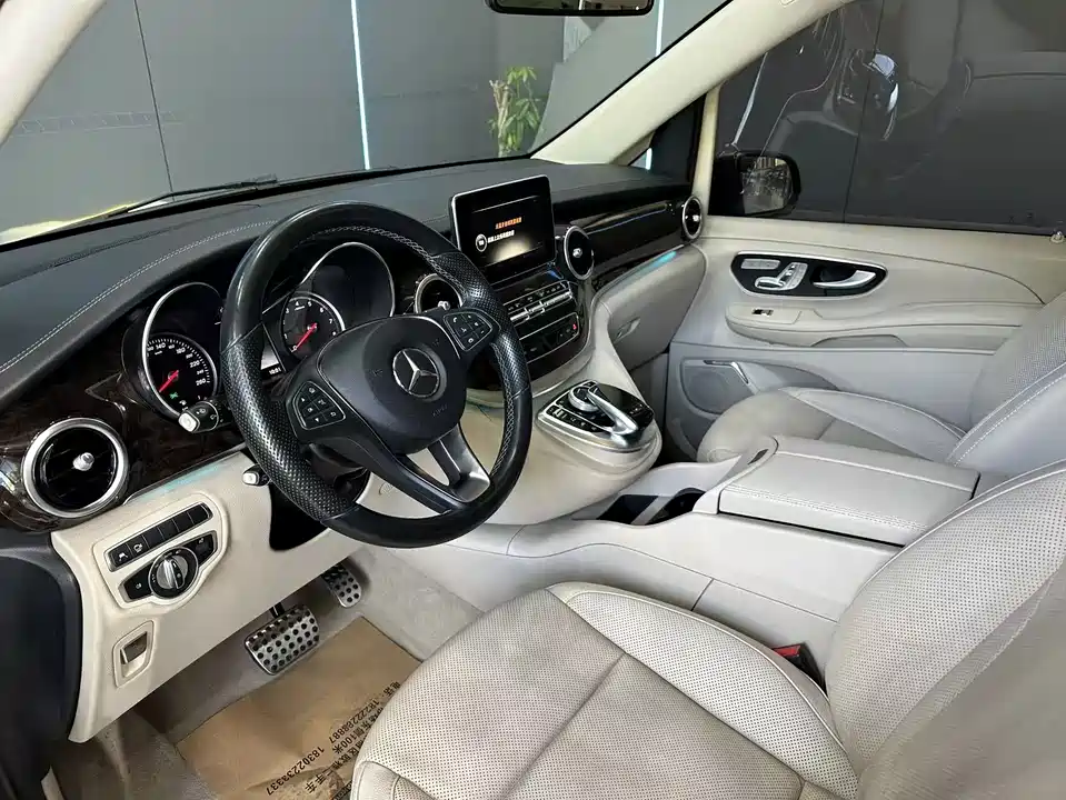Mercedes-Benz V-class Mercedes-Benz V-class