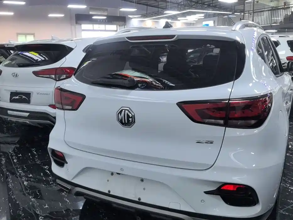 MG ZS