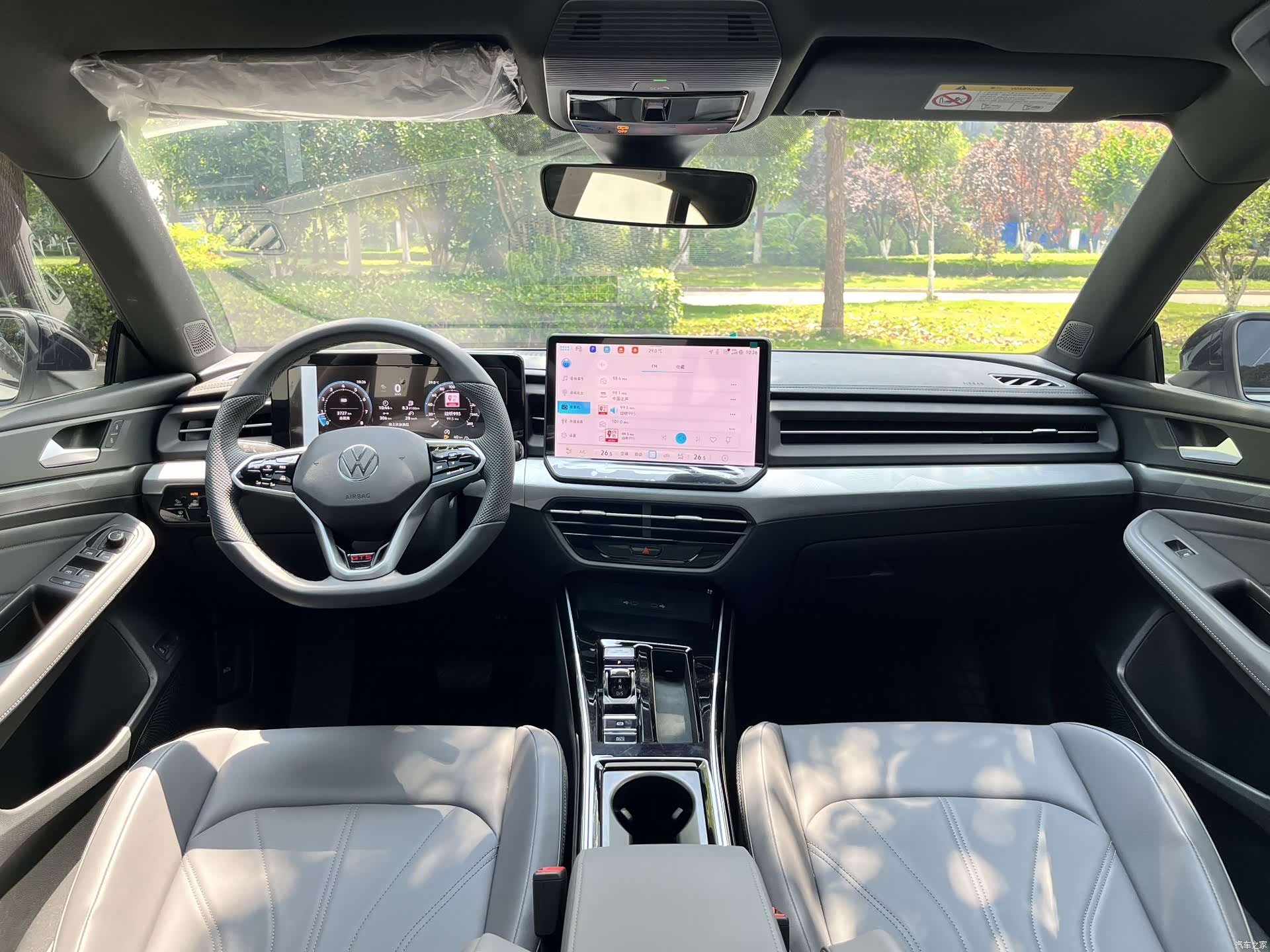 Volkswagen Lamando, 2025 все фото