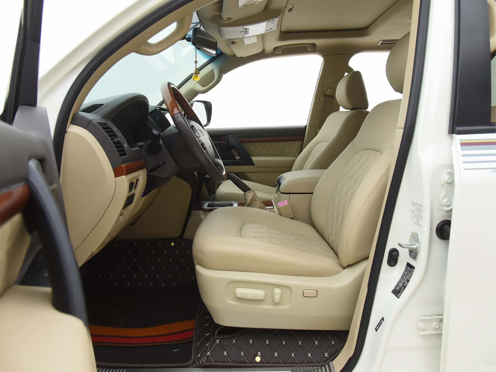 Toyota Land Cruiser, 2015 12