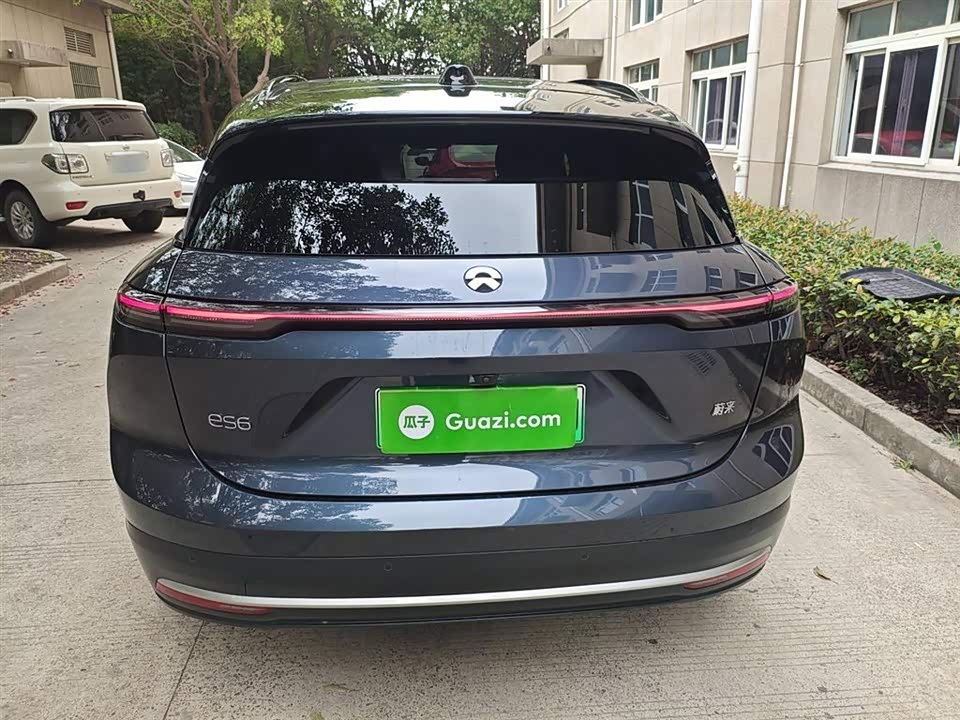 NIO ES6