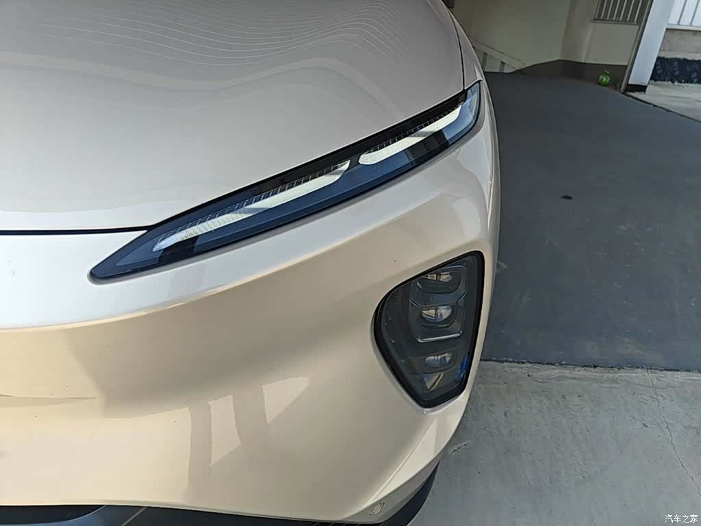 NIO ES8, 2024 24