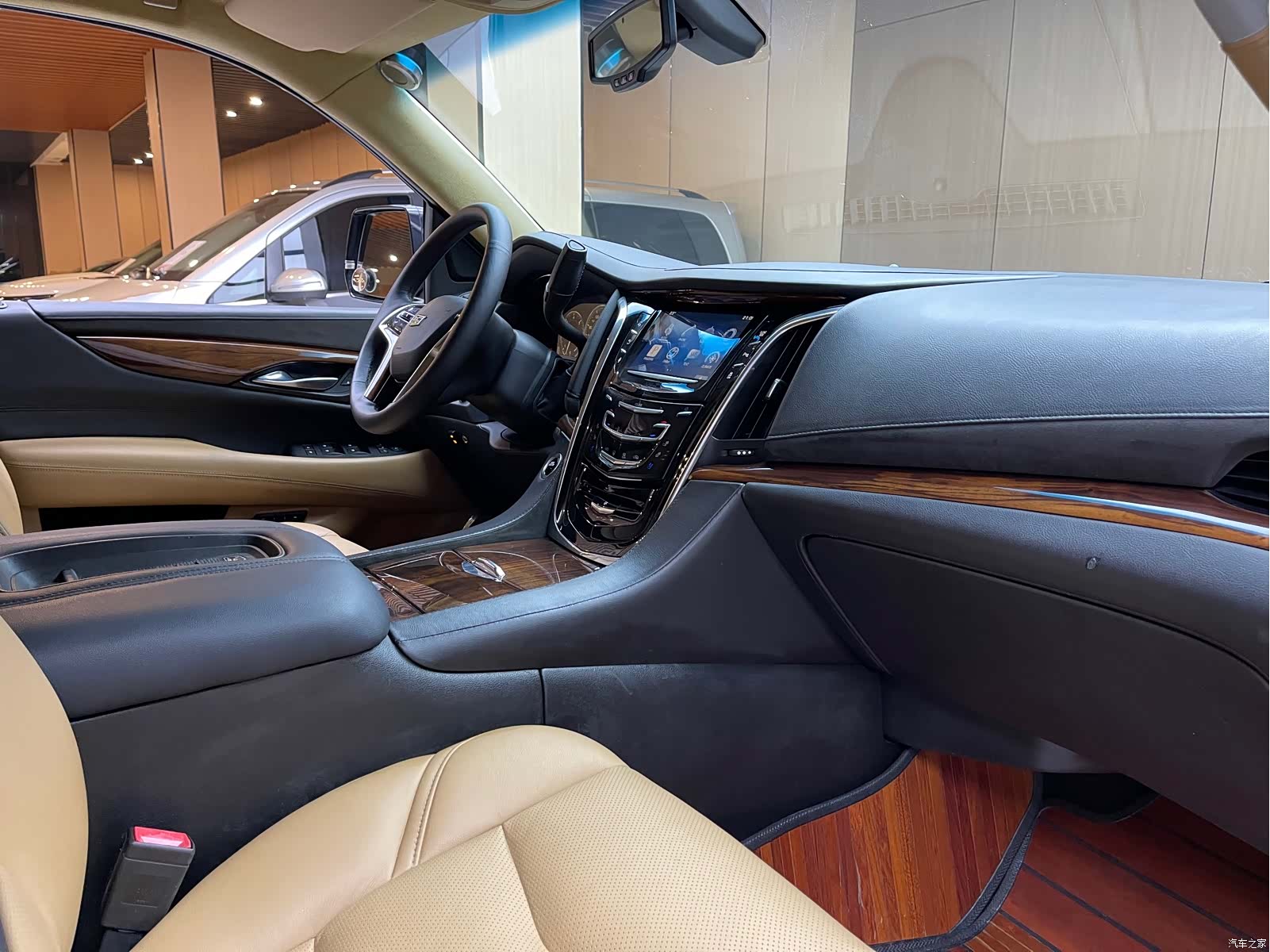 Cadillac Escalade, 2016 17