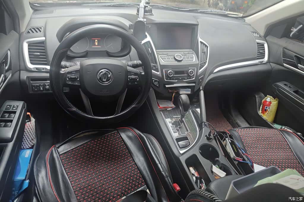 DongFeng AX7, 2016 12