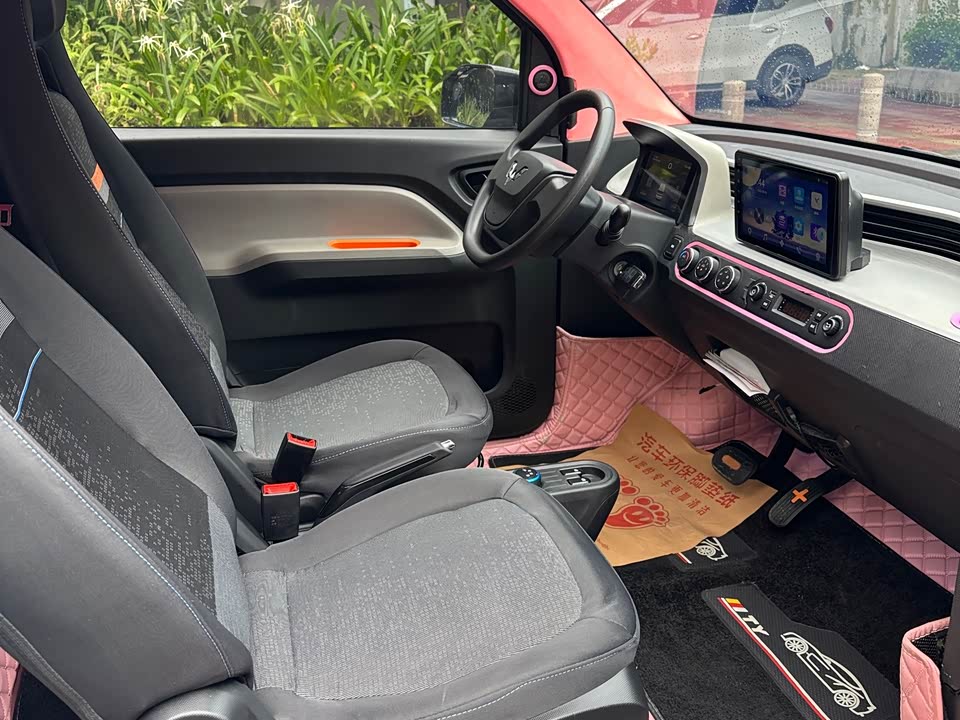 Wuling Hongguang MINIEV Wuling Hongguang MINIEV