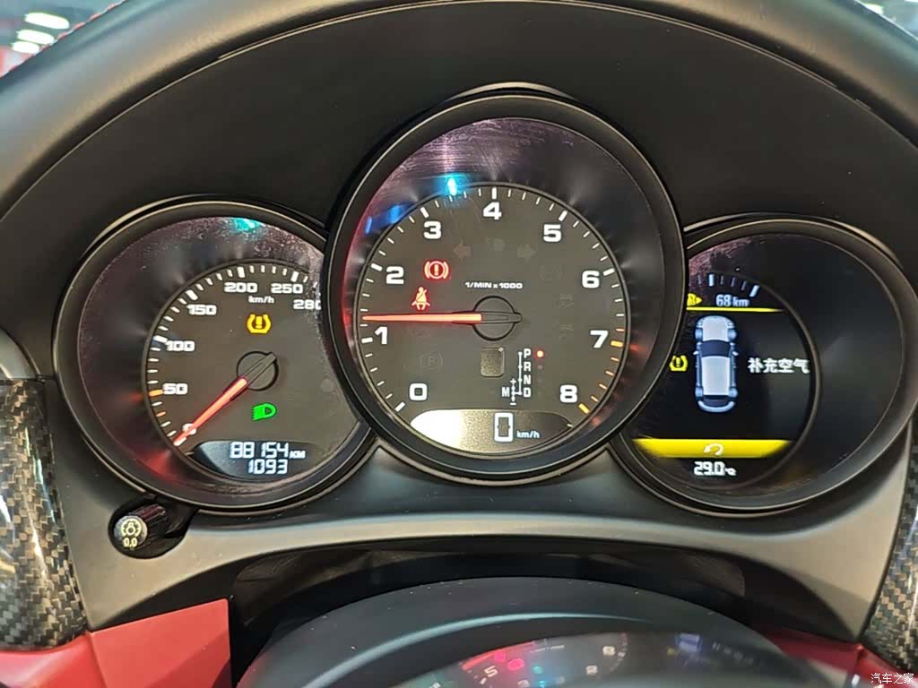 Porsche Macan, 2019 12