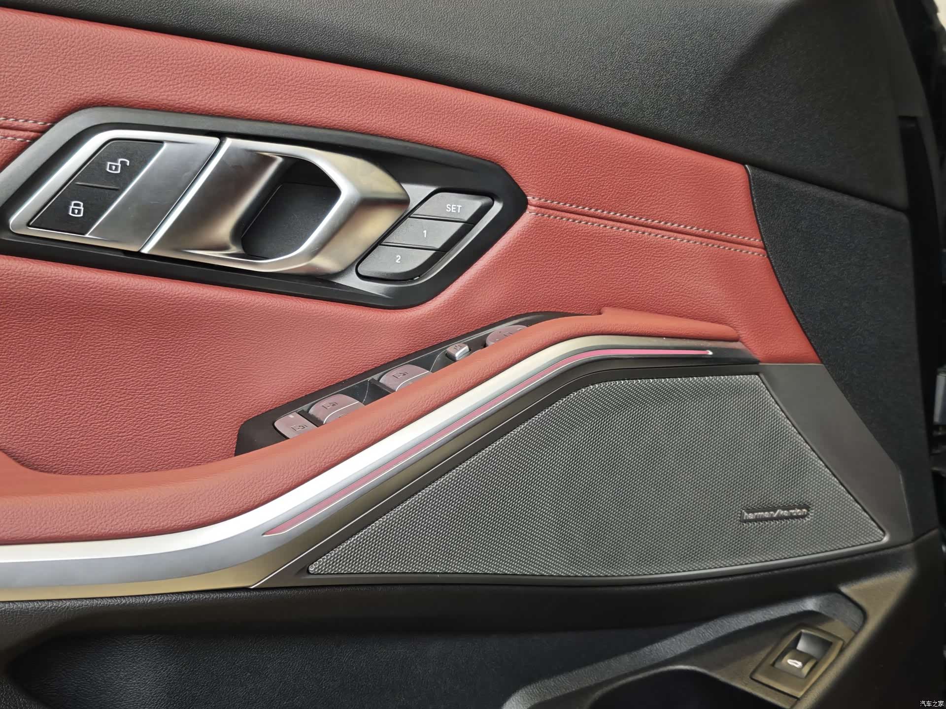 BMW 3 Series, 2025 11