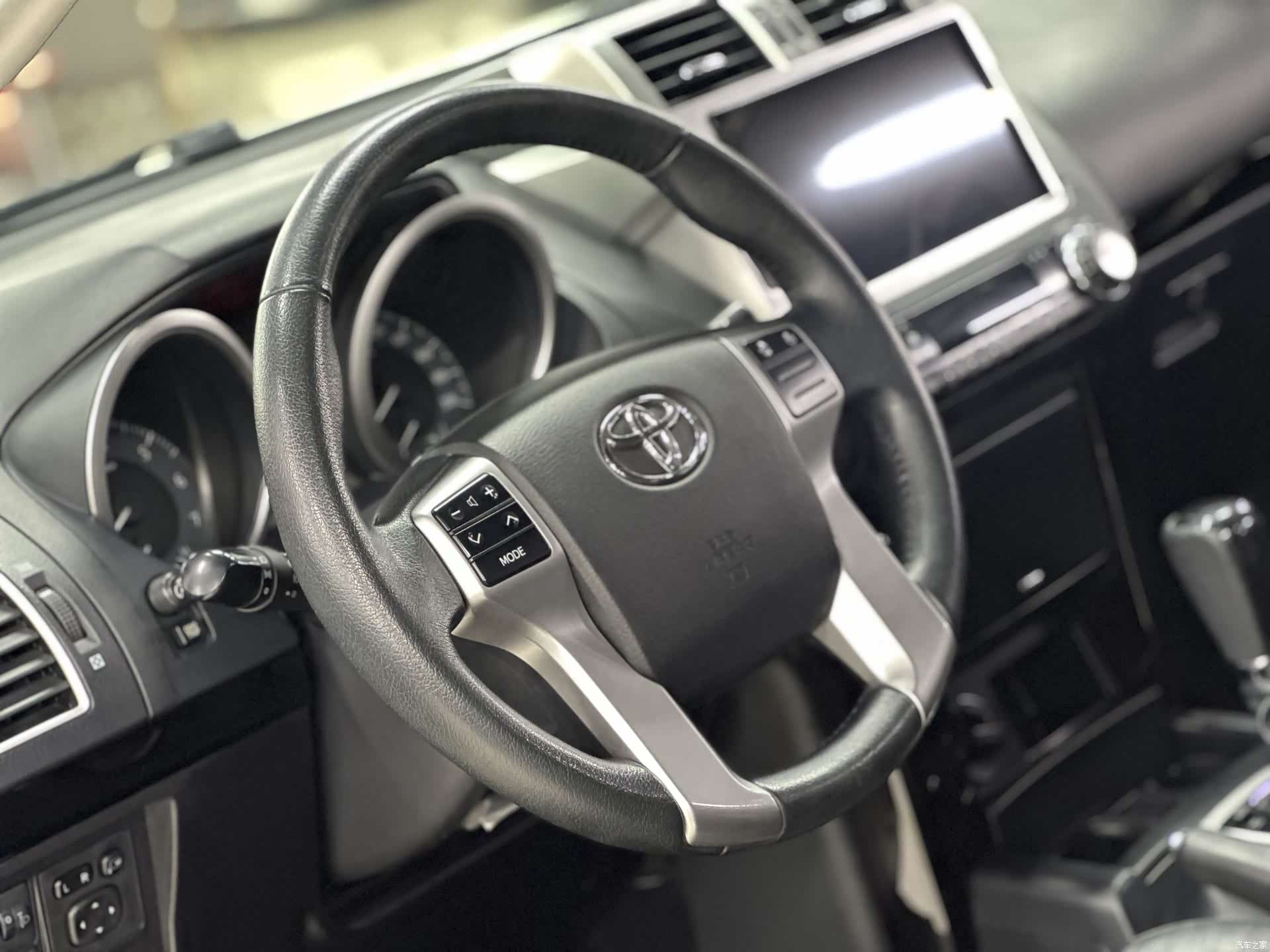 Toyota Prado, 2017 30