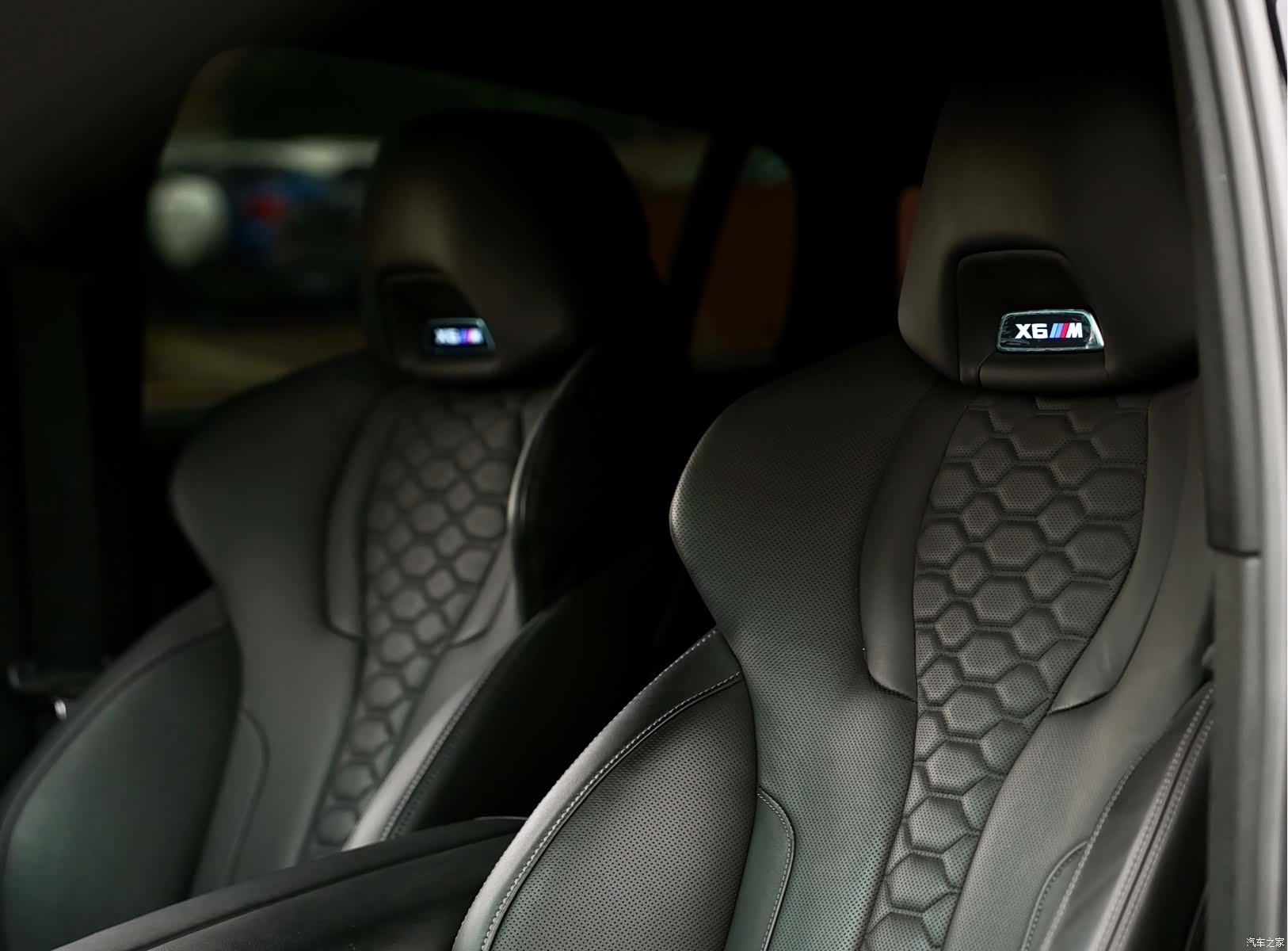 BMW X6, 2023 9