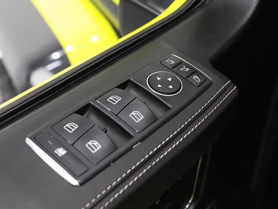 Mercedes-Benz G-class Mercedes-Benz G-class