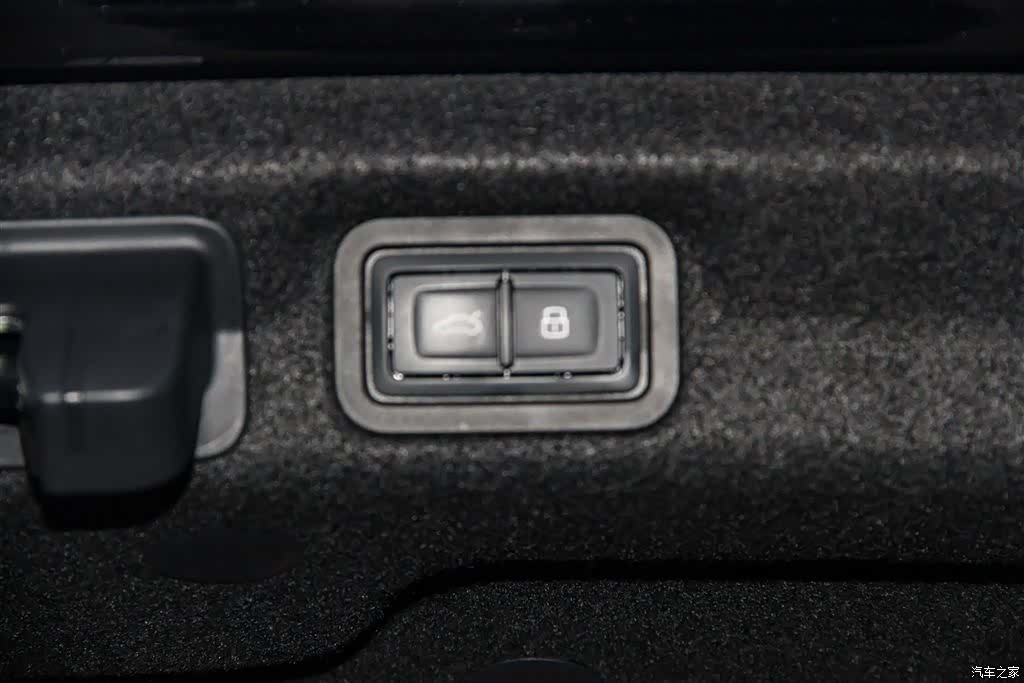 Audi A7L, 2025 28