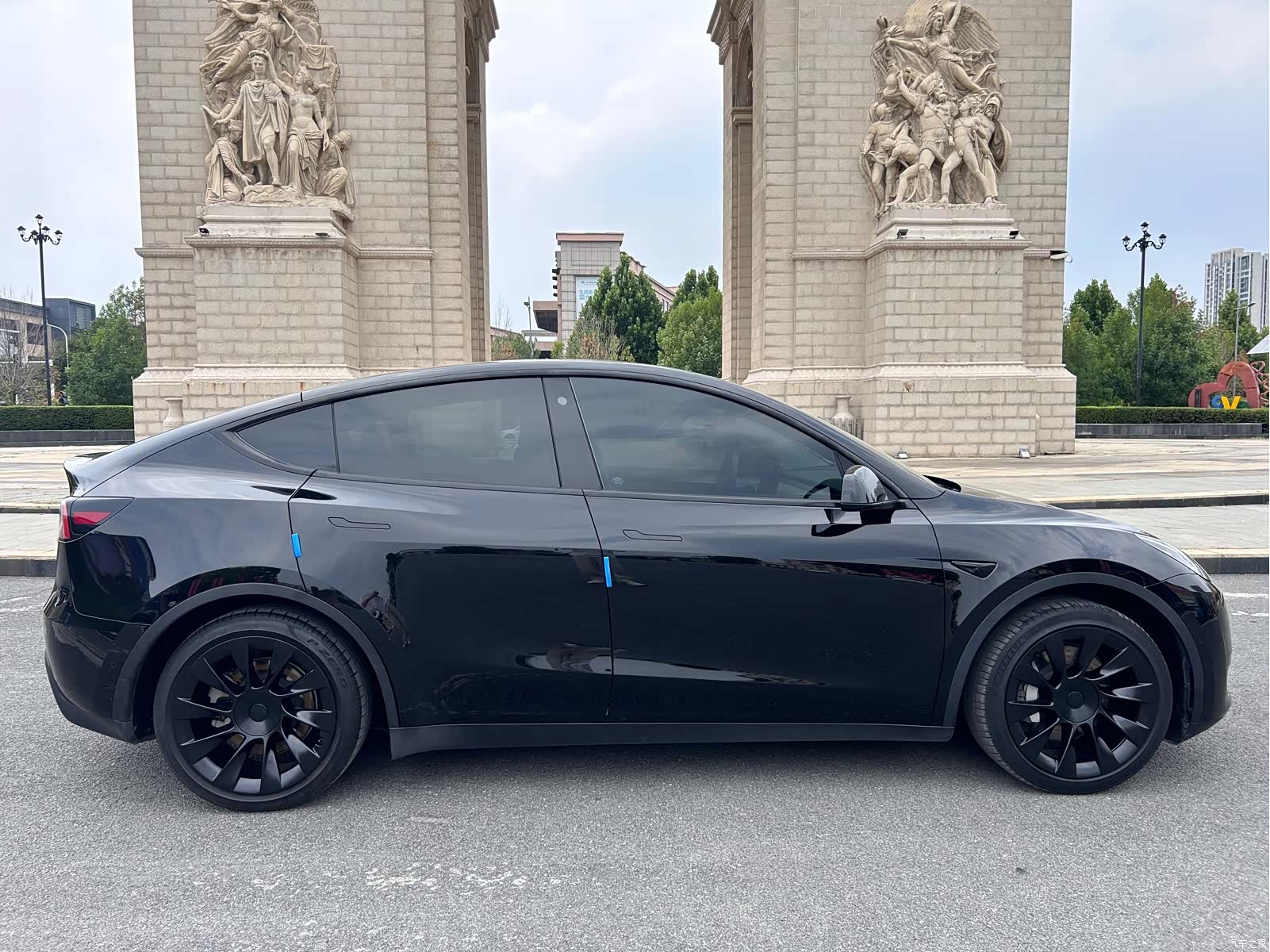 Tesla Model Y, 2023 12