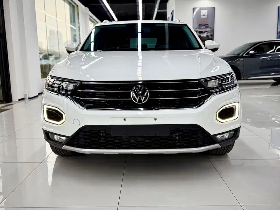 Volkswagen T-ROC exploring Songs