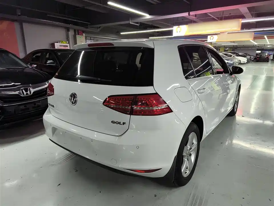 Volkswagen golf