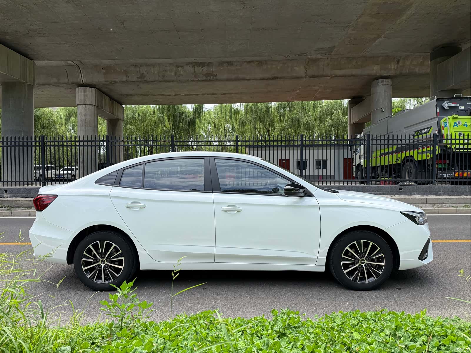 Roewe i5, 2021 4