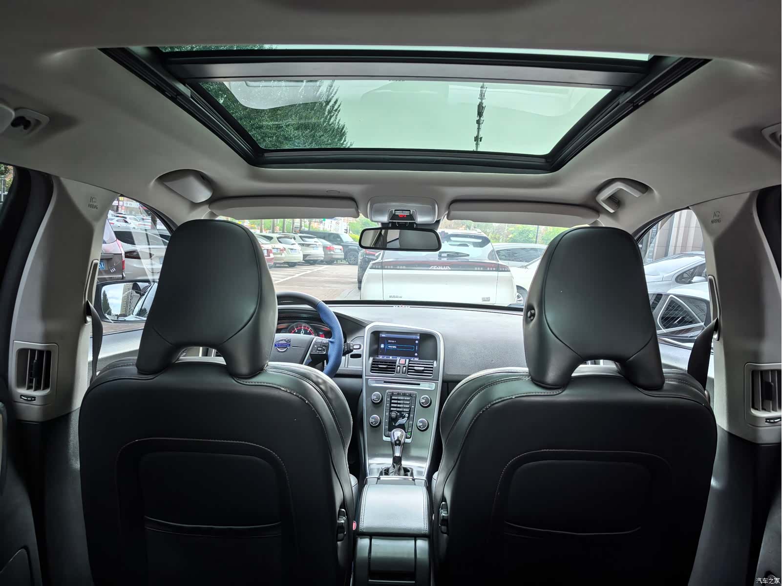 Volvo XC60, 2015 11