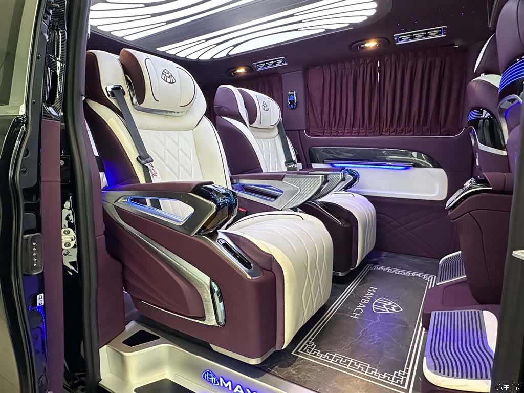 Mercedes-Benz 7, 2026 19