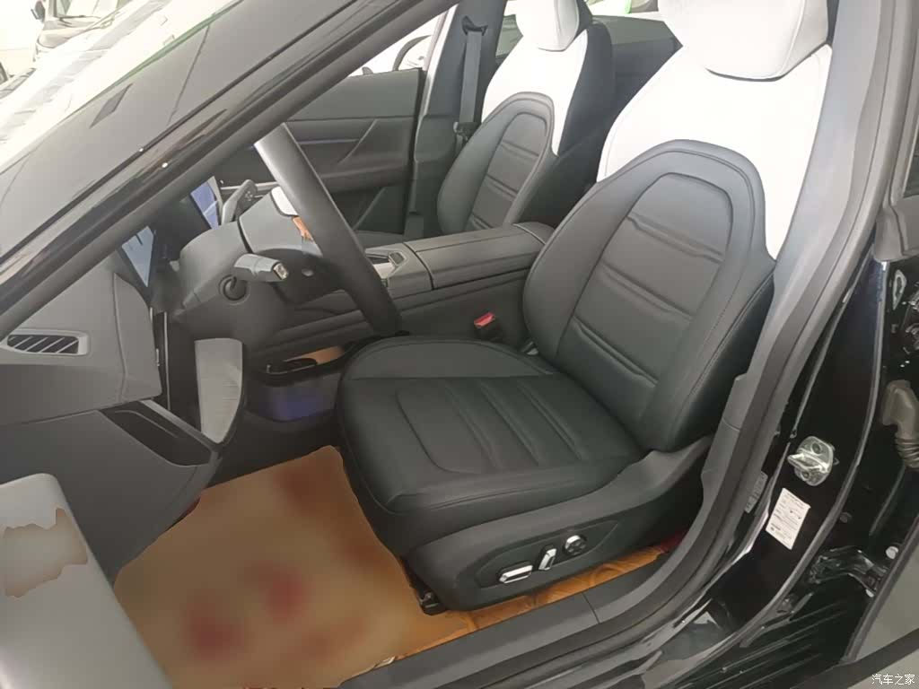 DongFeng eπ007, 2024 15