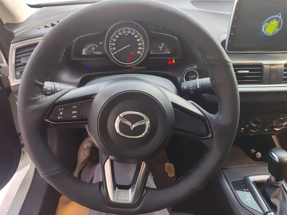 Mazda 3 Angkesaila