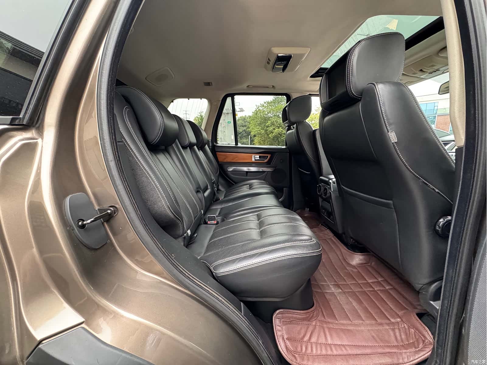 Land Rover Range Rover, 2011 21