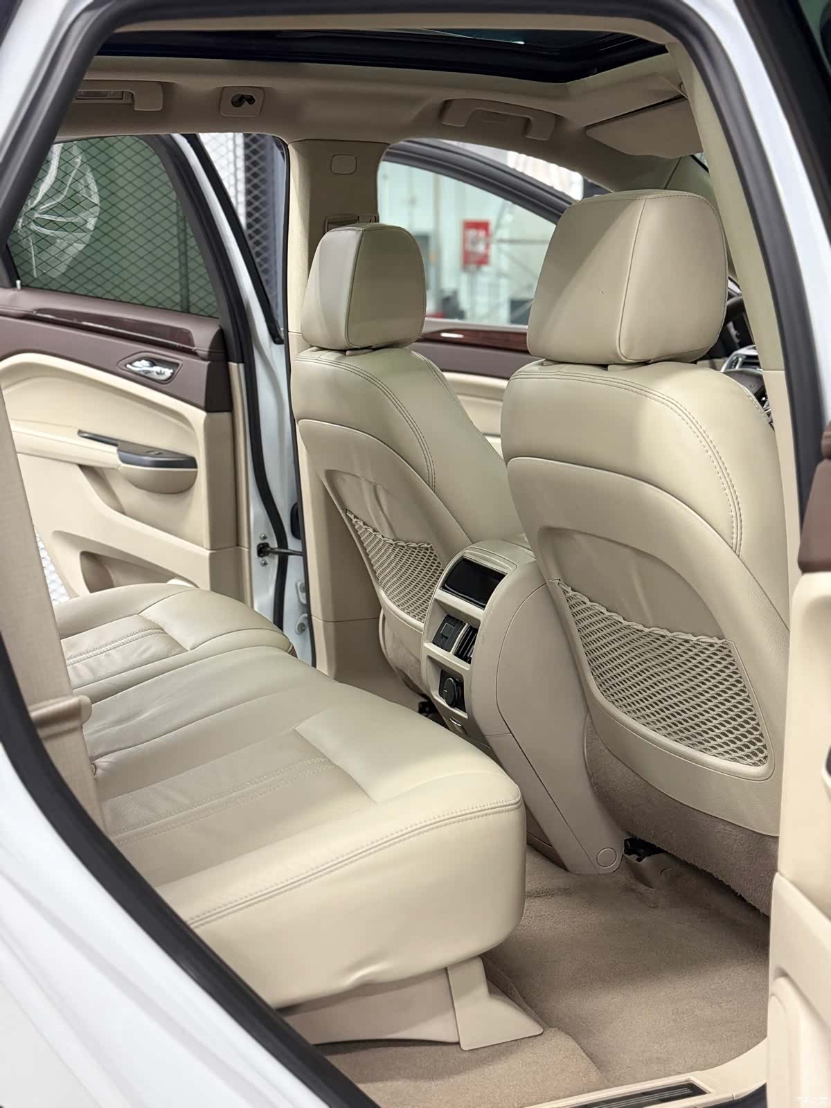 Cadillac SRX, 2015 13